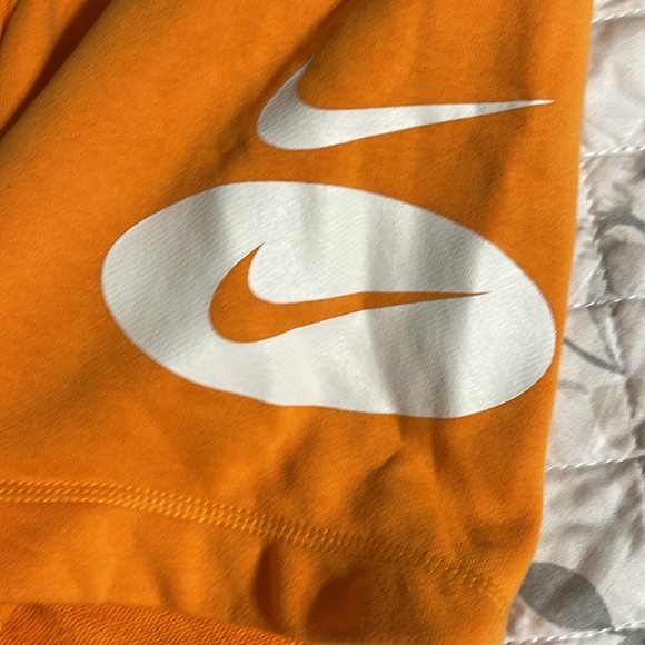 NWT boy’s Nike Sweat shorts L - Picture 3 of 8
